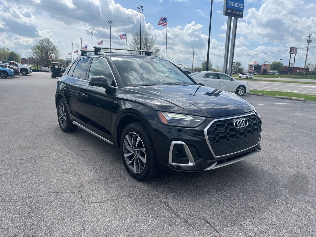 Used 2022 Audi Q5 2.0T Premium Plus w/ Premium Plus Package AWD/4WD image 2