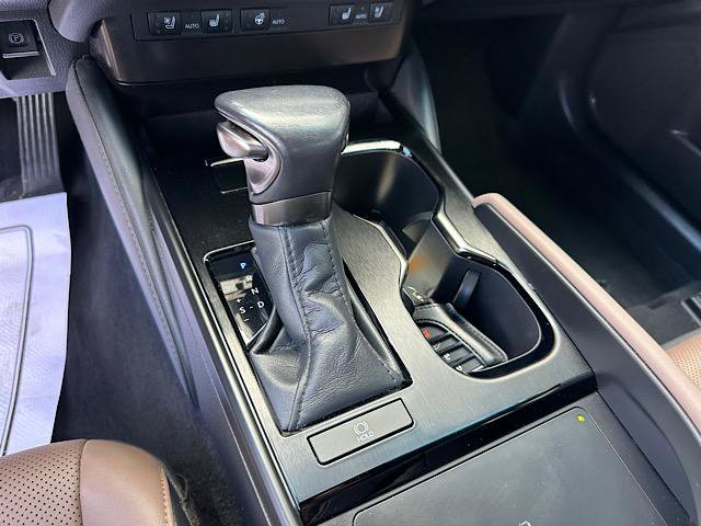 Used 2023 Lexus ES 350 w/ Premium Package FWD image 26