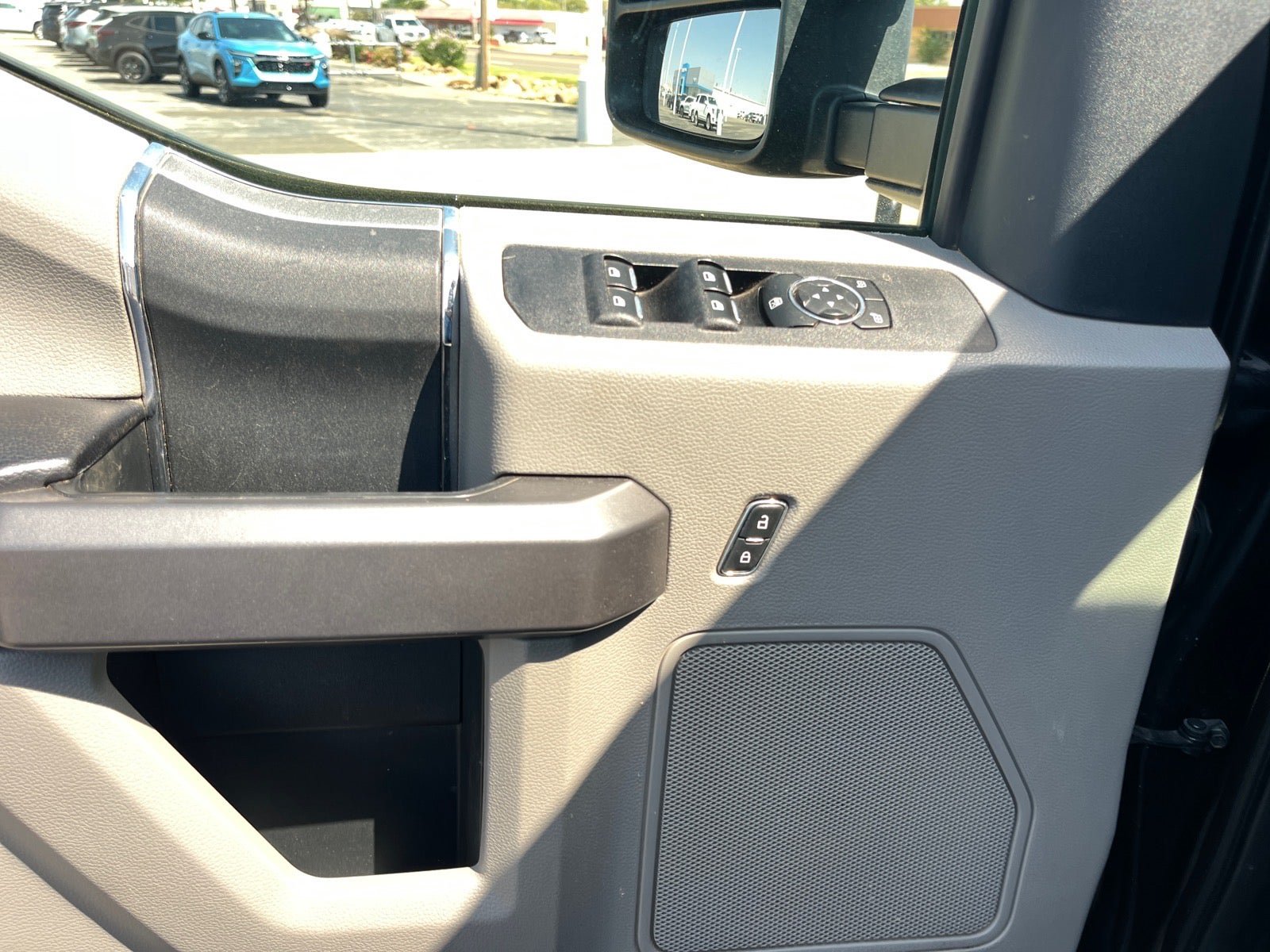 Used 2020 Ford F250 XLT AWD/4WD image 9