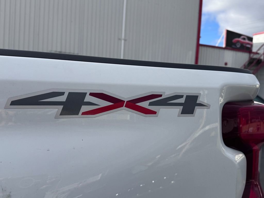 Used 2020 Chevrolet Silverado 2500 Custom w/ Custom Value Package image 21