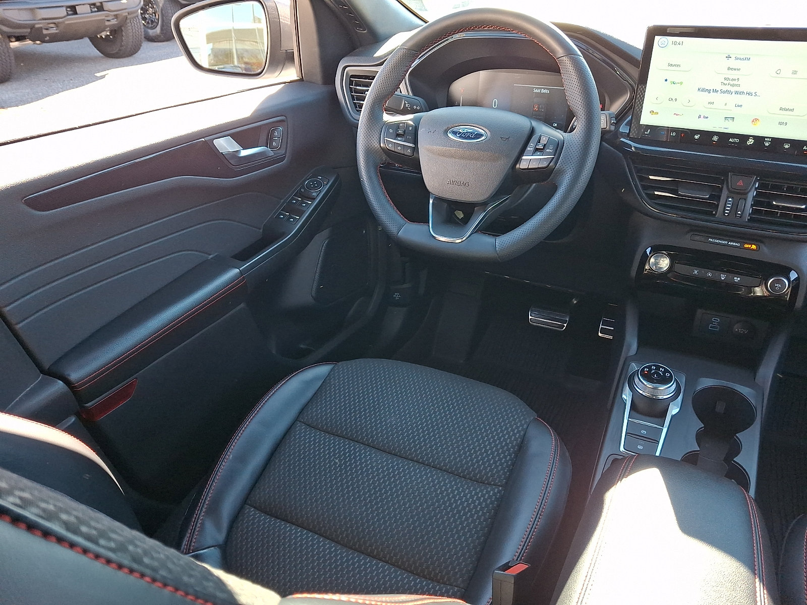 Used 2023 Ford Escape ST-Line w/ Tech Pack #1 AWD/4WD image 13