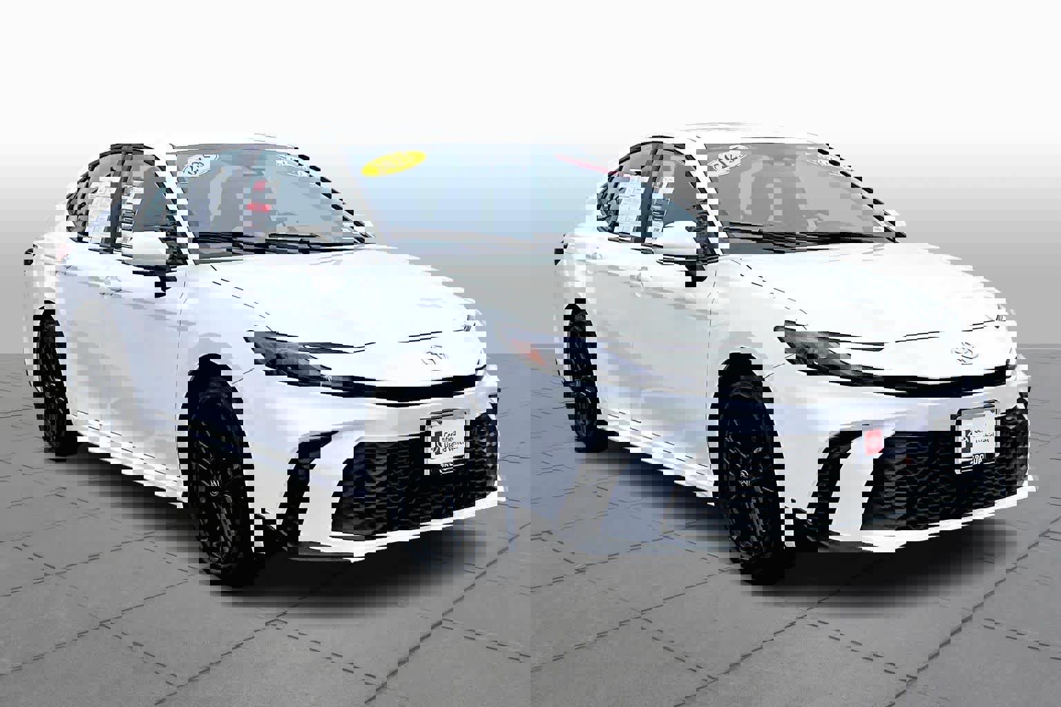 Certified 2025 Toyota Camry SE image 3