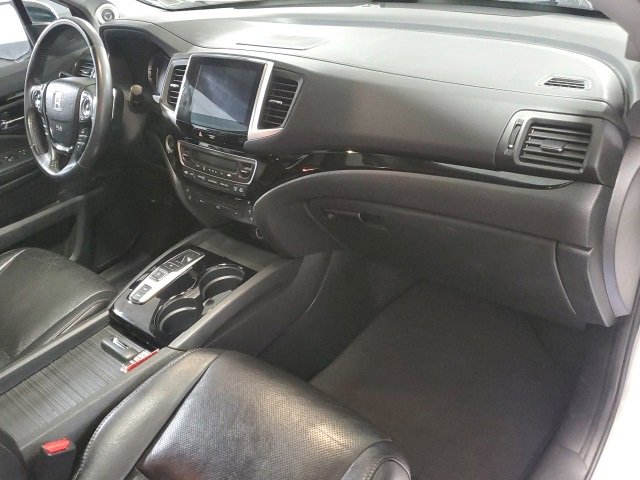 Used 2016 Honda Pilot Elite image 24