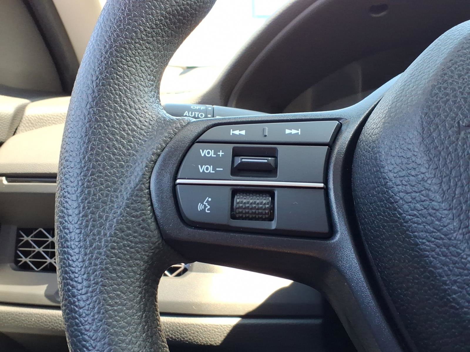 Certified 2024 Honda Accord EX image 25
