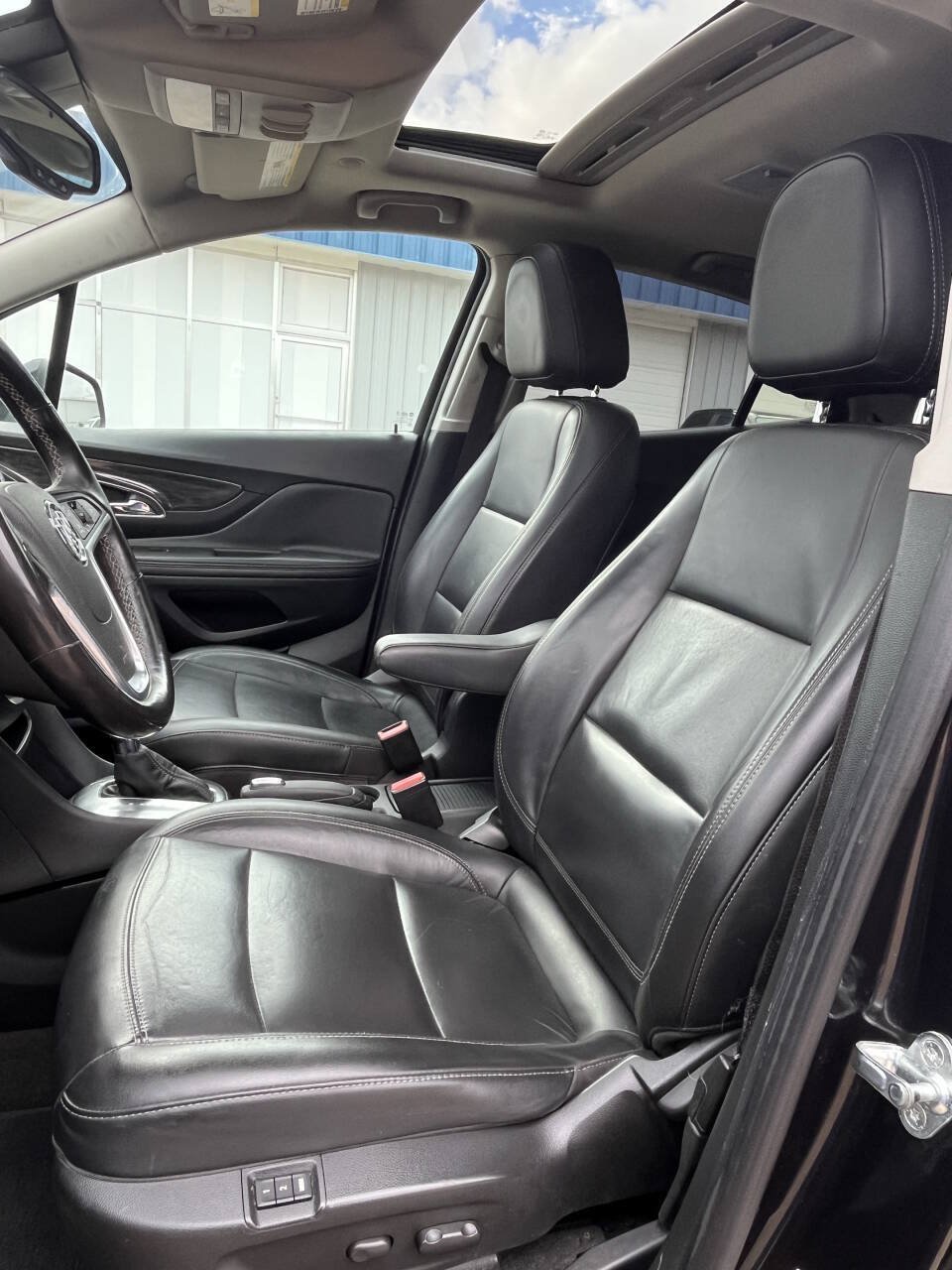 Used 2016 Buick Encore Leather FWD image 4