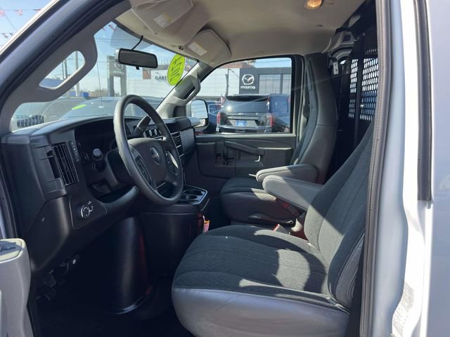 Used 2024 GMC Savana 2500 w/ Driver Convenience Package image 17