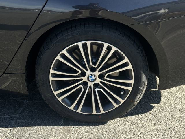 Used 2019 BMW 540i w/ Convenience Package RWD image 41