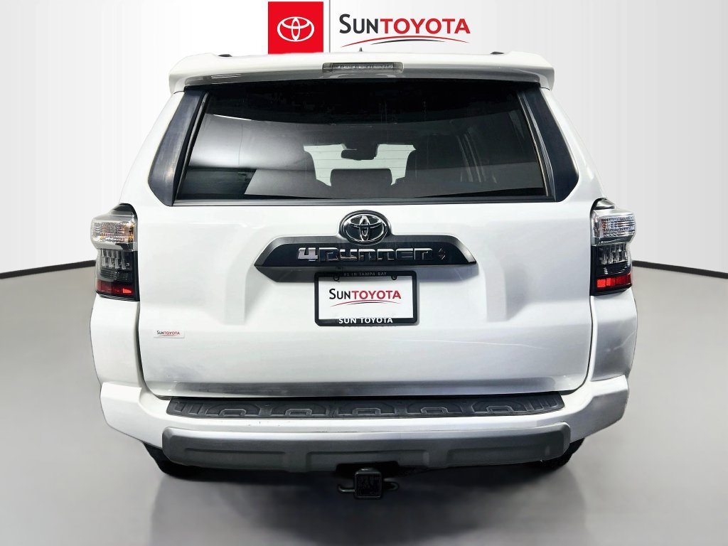 Used 2022 Toyota 4Runner TRD Off-Road Premium w/ Moonroof Package AWD/4WD image 4