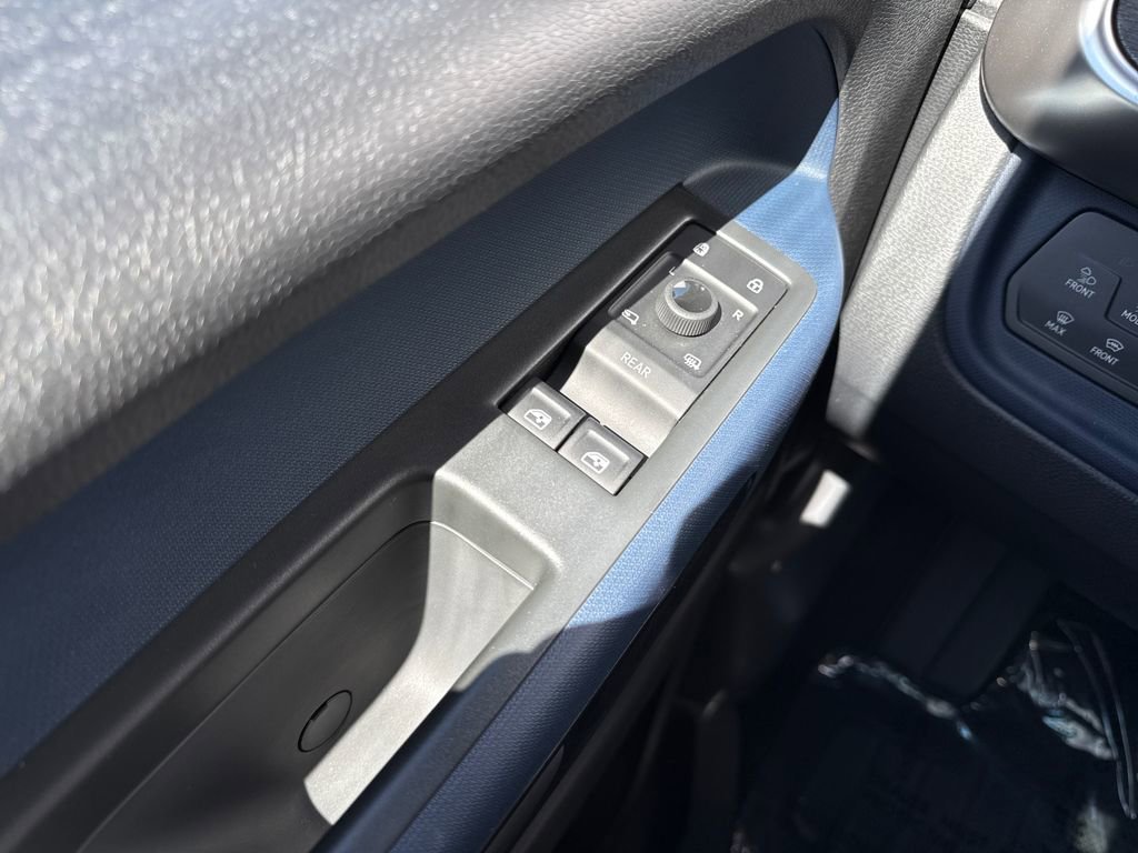 New 2025 Volkswagen ID. Buzz Pro S Plus AWD/4WD image 9