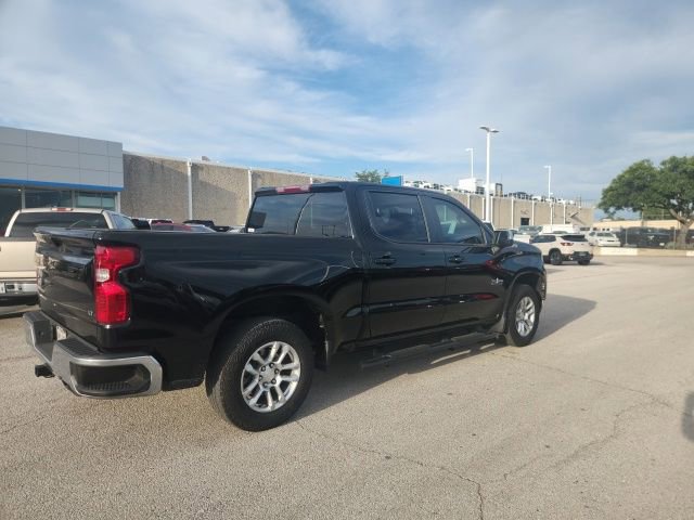 Used 2024 Chevrolet Silverado 1500 LT w/ Z71 Off-Road Package AWD/4WD image 4