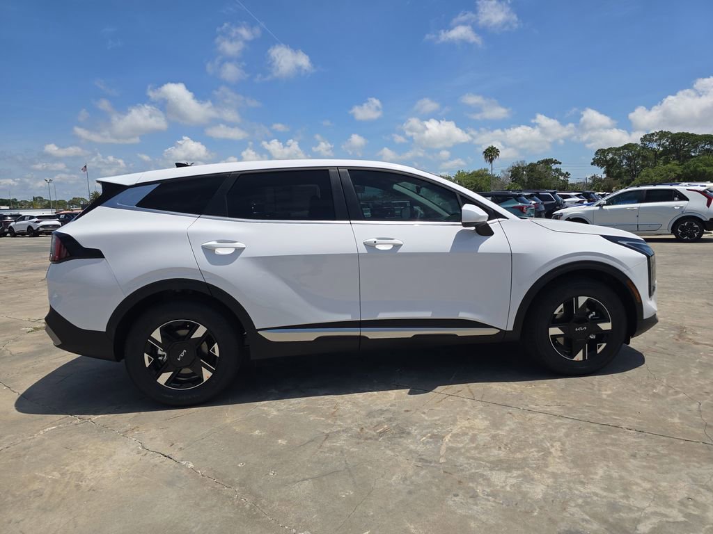 New 2026 Kia Sportage LX FWD image 9