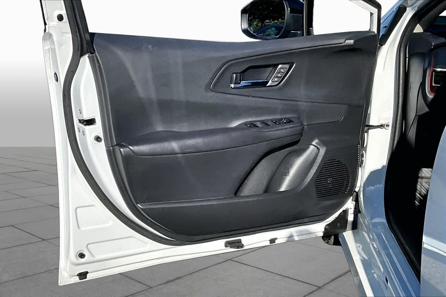 Used 2023 Toyota Prius Prime Premium FWD image 21