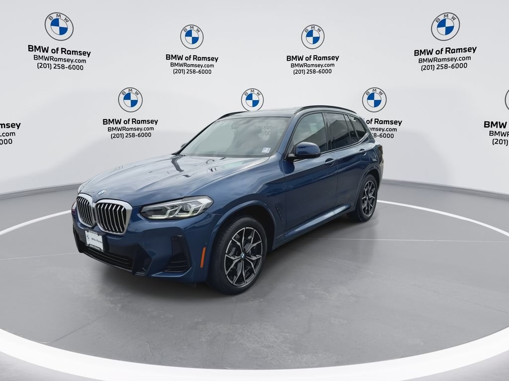 Used 2024 BMW X3 xDrive30i w/ Premium Package AWD/4WD image 4