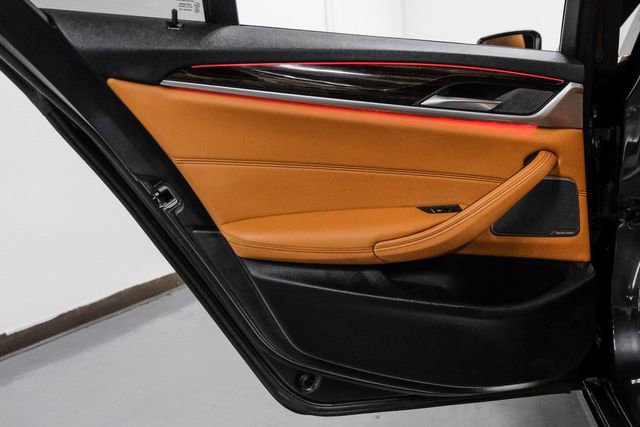 Used 2022 BMW 530e w/ Premium Package image 46