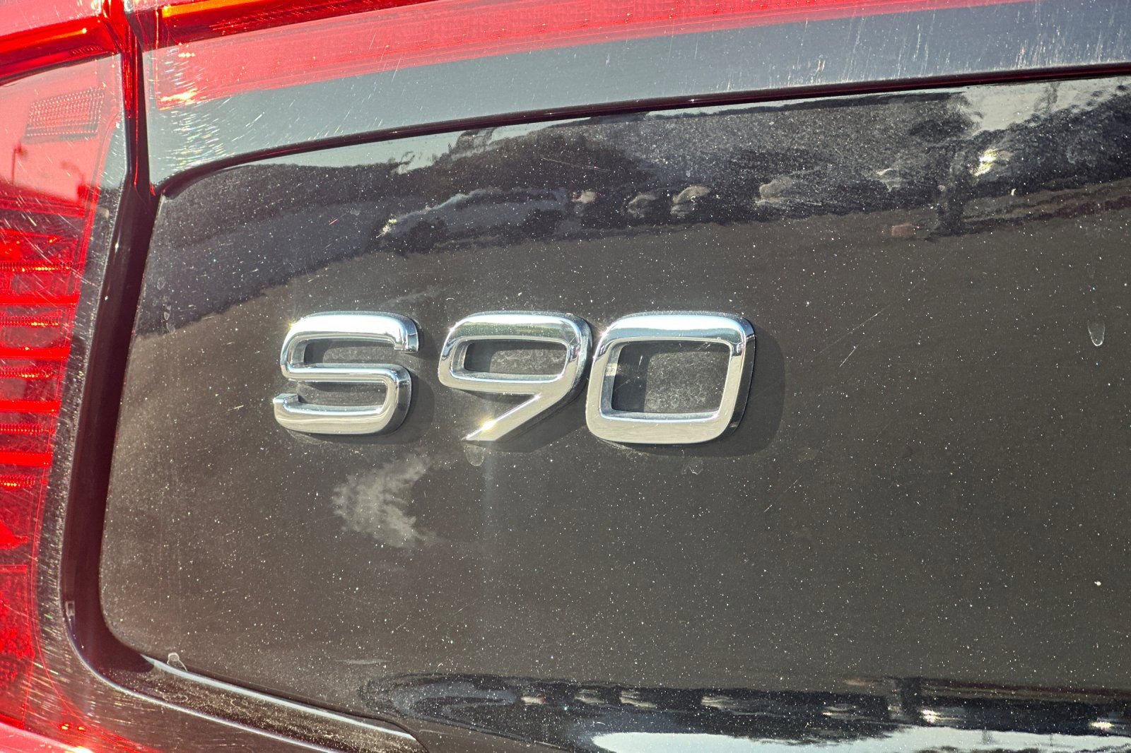 Used 2024 Volvo S90 T8 Ultimate image 12