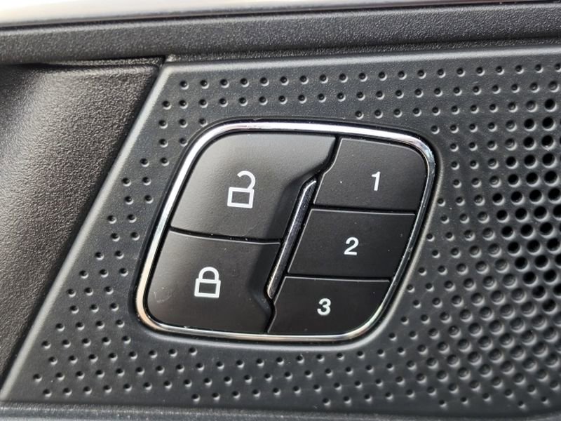 Used 2024 Ford Edge ST AWD/4WD image 13