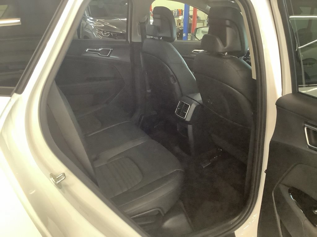 Certified 2024 Kia Sportage SX AWD/4WD image 21