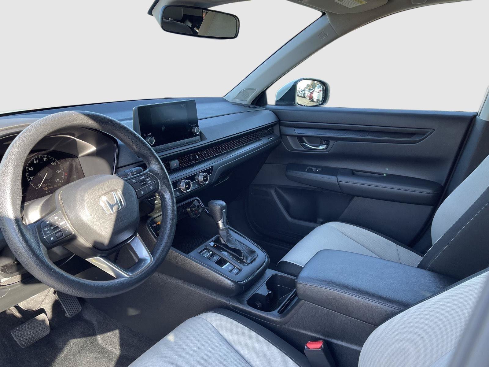 Used 2023 Honda CR-V EX image 4