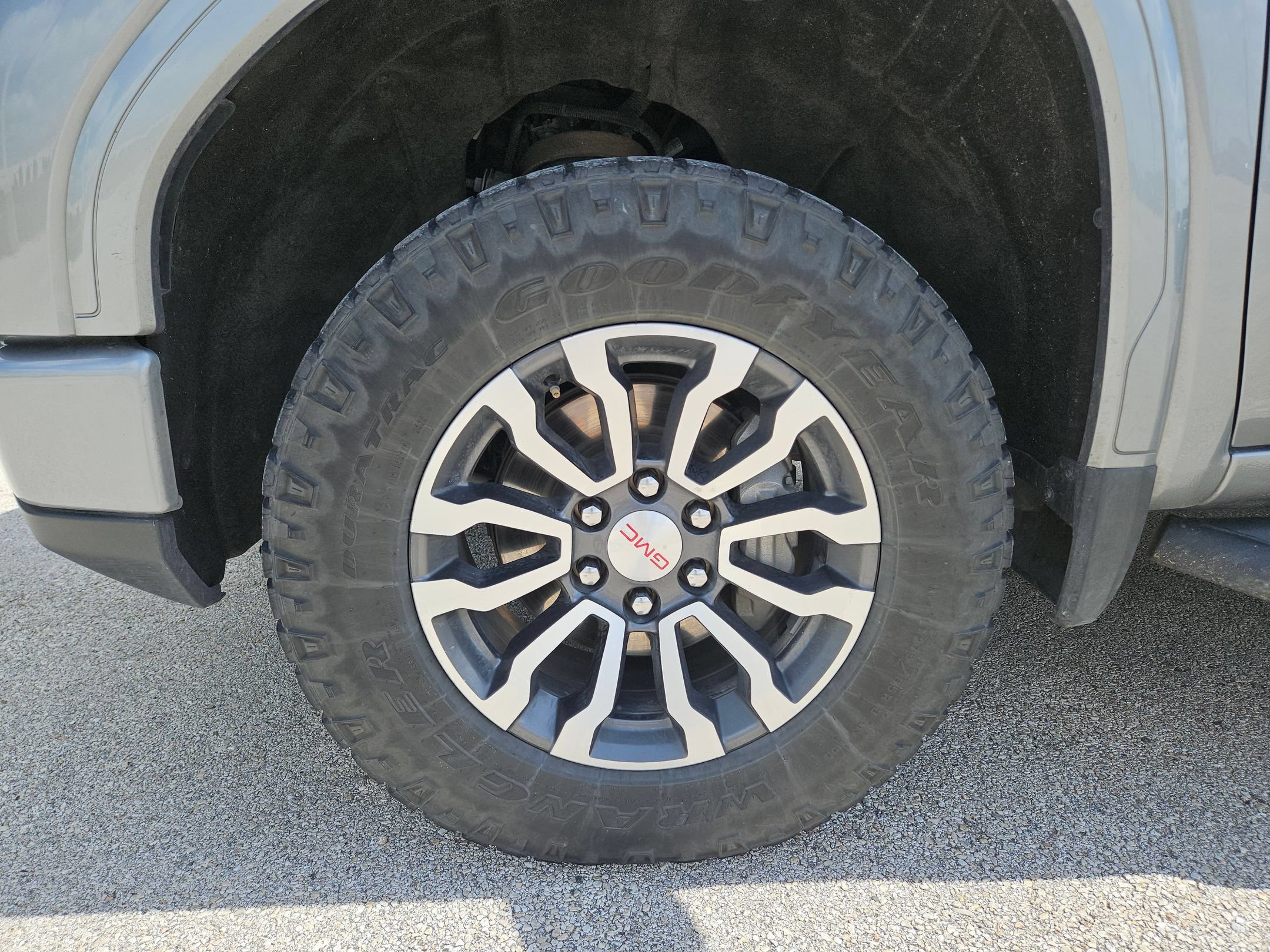 Used 2023 GMC Sierra 1500 AT4 w/ AT4 Premium Package AWD/4WD image 31