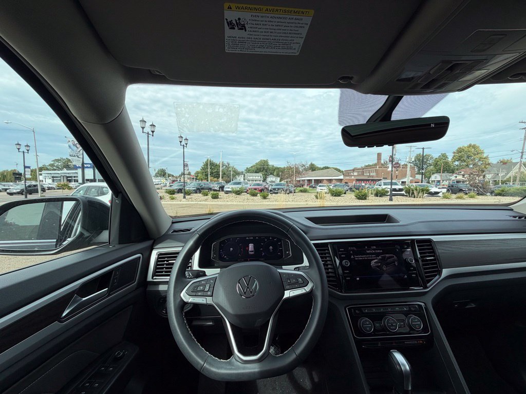Certified 2023 Volkswagen Atlas SE w/ Panoramic Sunroof Package AWD/4WD image 11