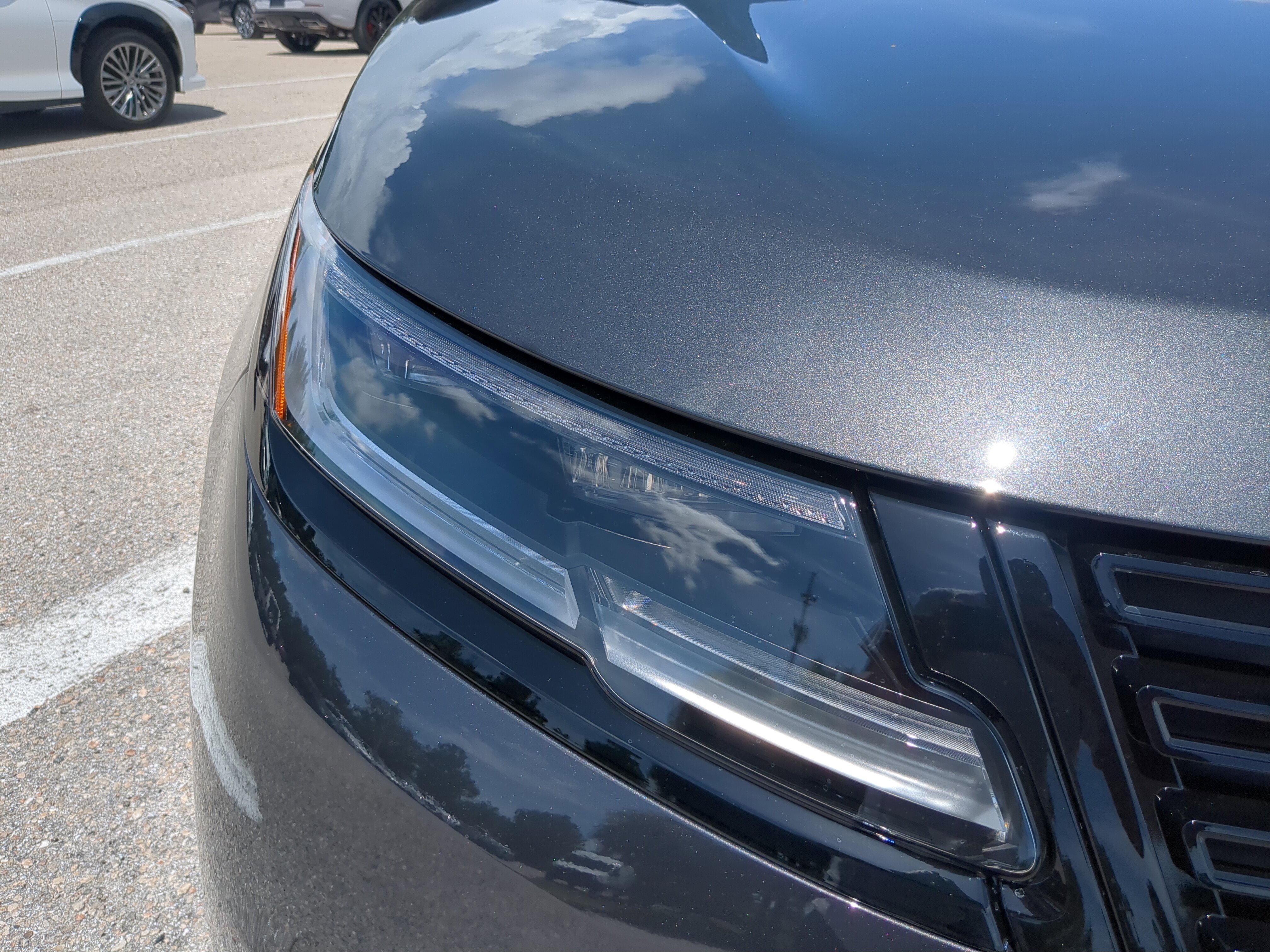 New 2026 Land Rover Range Rover Velar S image 9