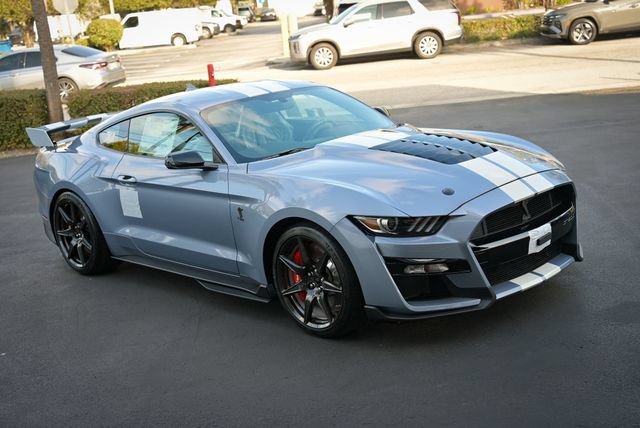 Used 2022 Ford Mustang Shelby GT500 w/ Carbon Fiber Track Pack RWD image 19