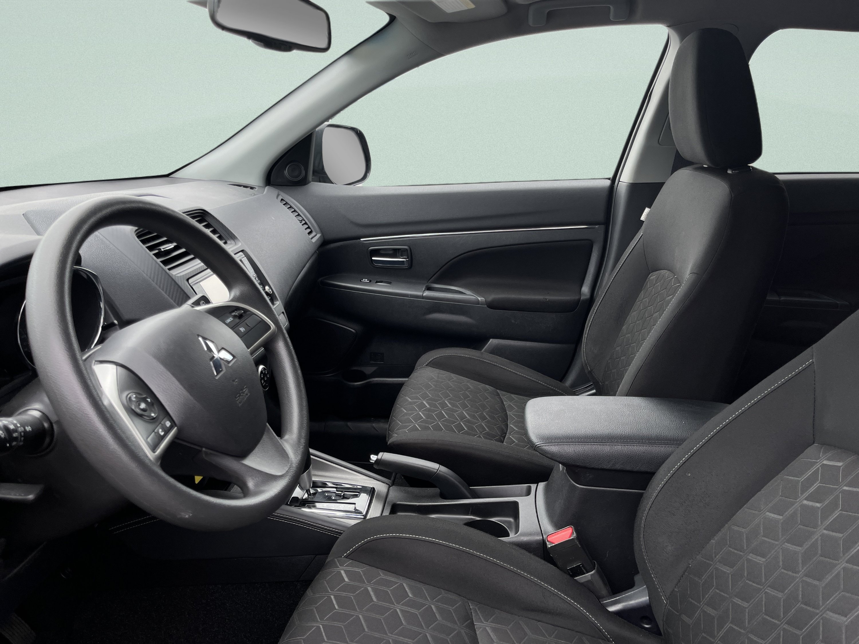 Used 2022 Mitsubishi Outlander Sport ES FWD image 13