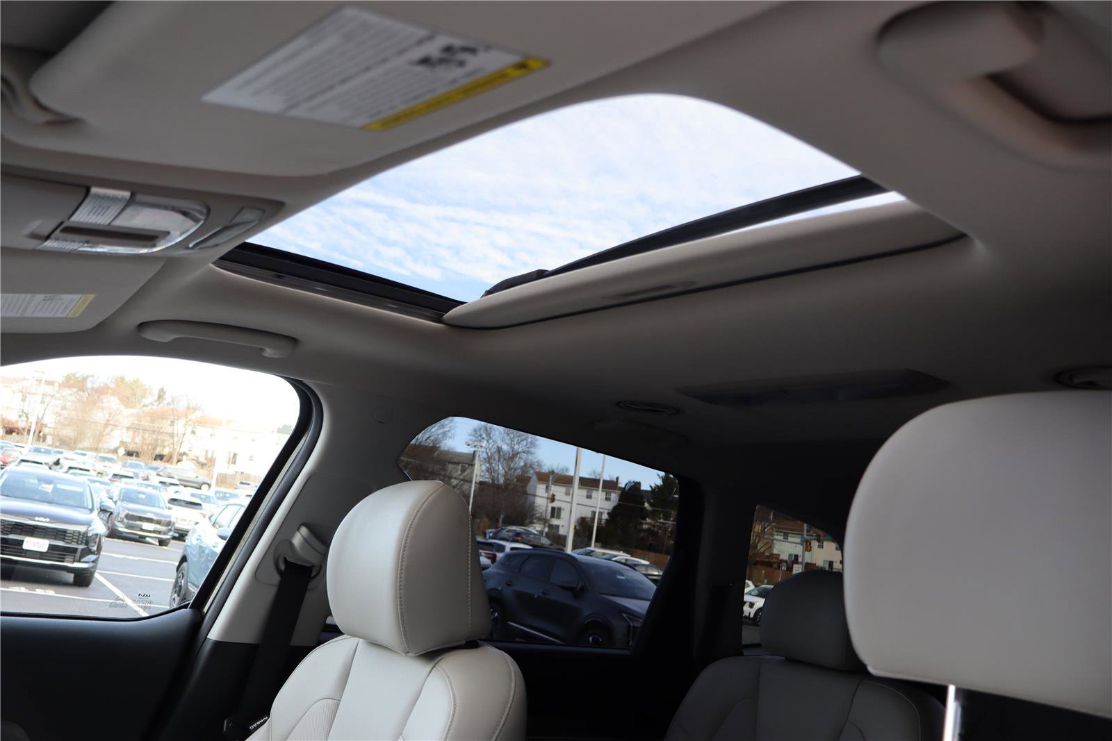 Certified 2022 Kia Telluride S image 25