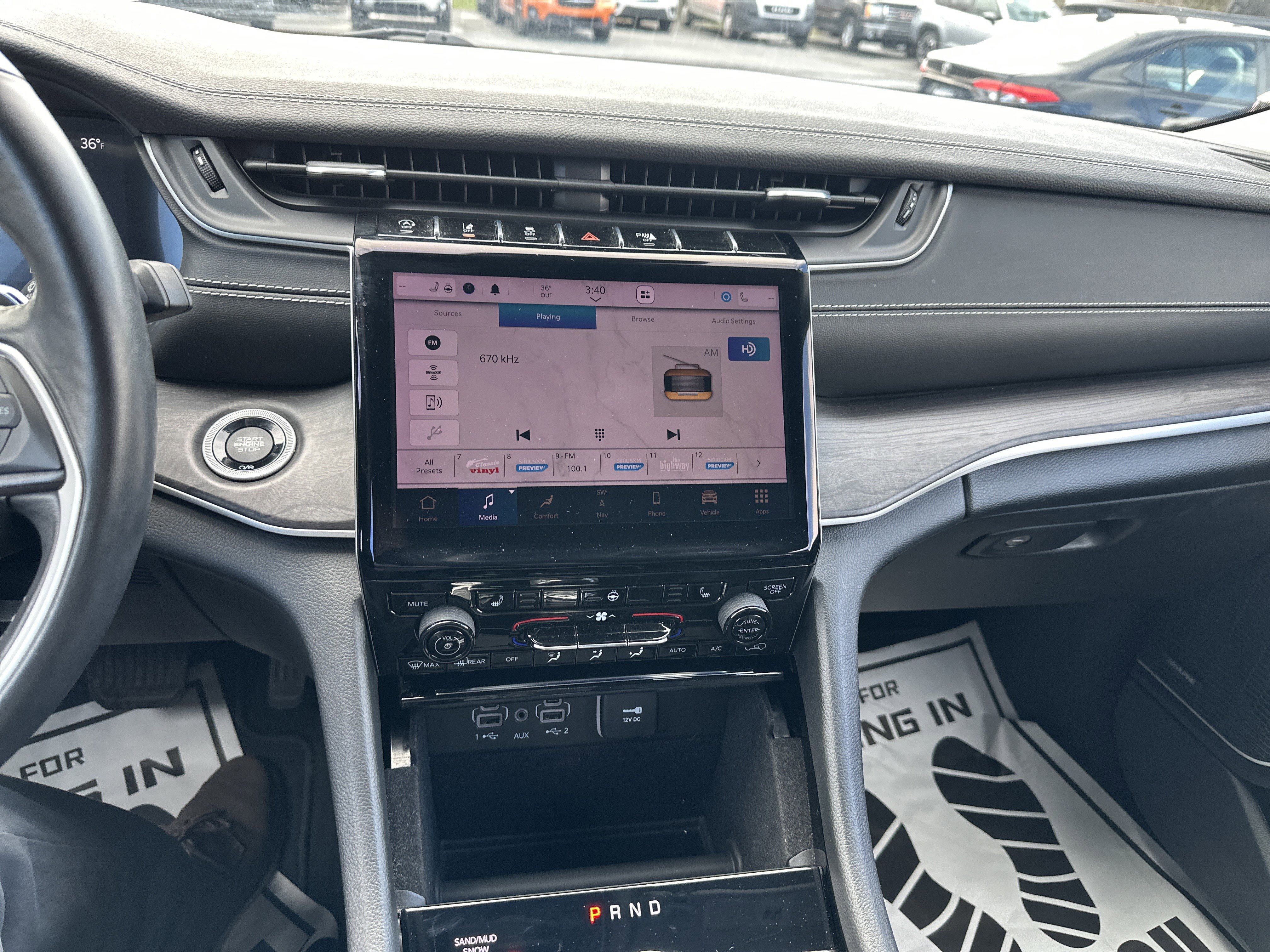 Used 2021 Jeep Grand Cherokee L Limited w/ Trailer Tow Group (B) image 25