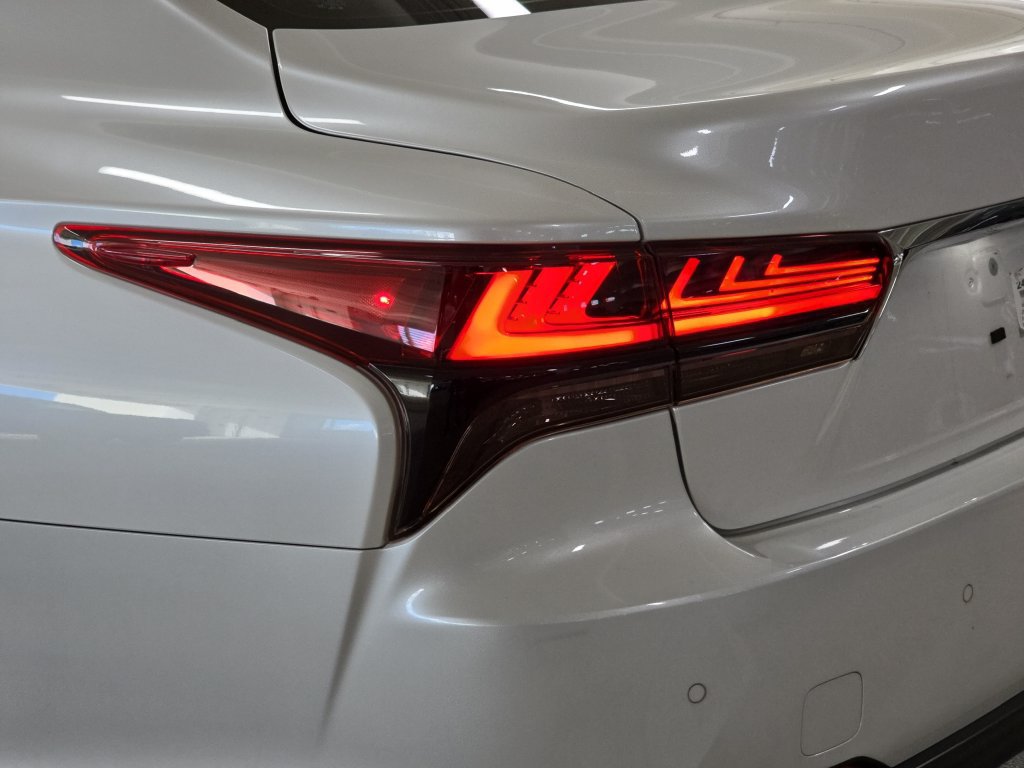 Used 2024 Lexus LS 500 RWD image 33