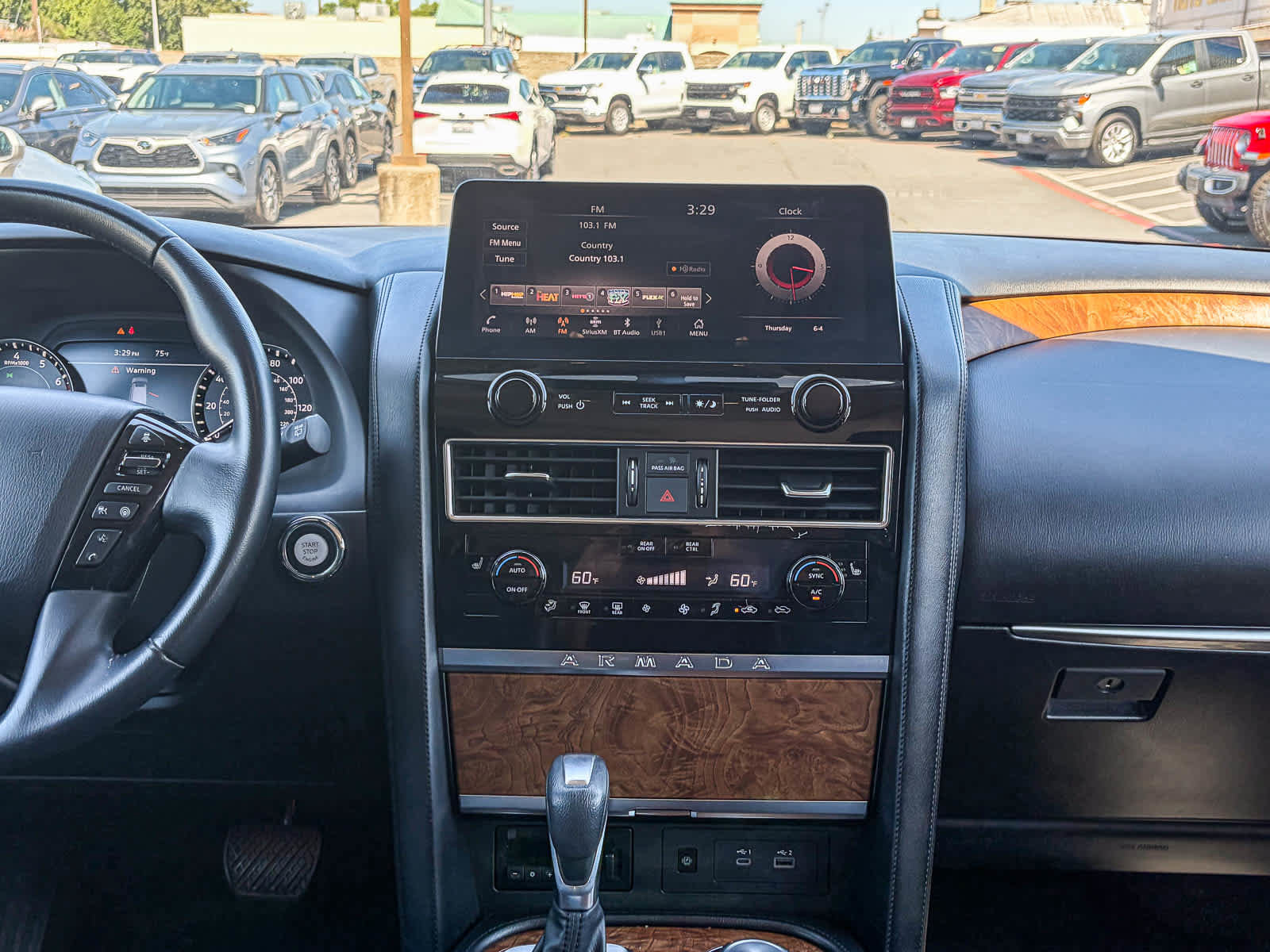 Used 2022 Nissan Armada SL w/ Captain's Chairs Package AWD/4WD image 12