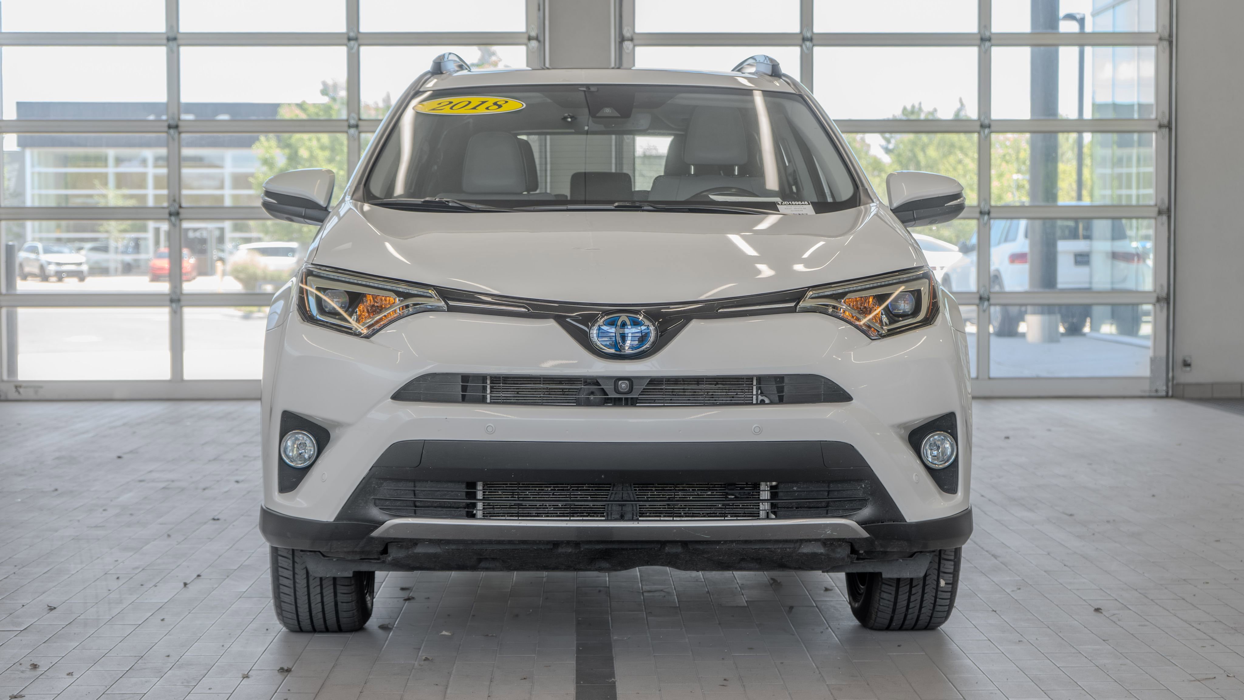 Used 2018 Toyota RAV4 Limited w/ Advanced Technology Package AWD/4WD image 11
