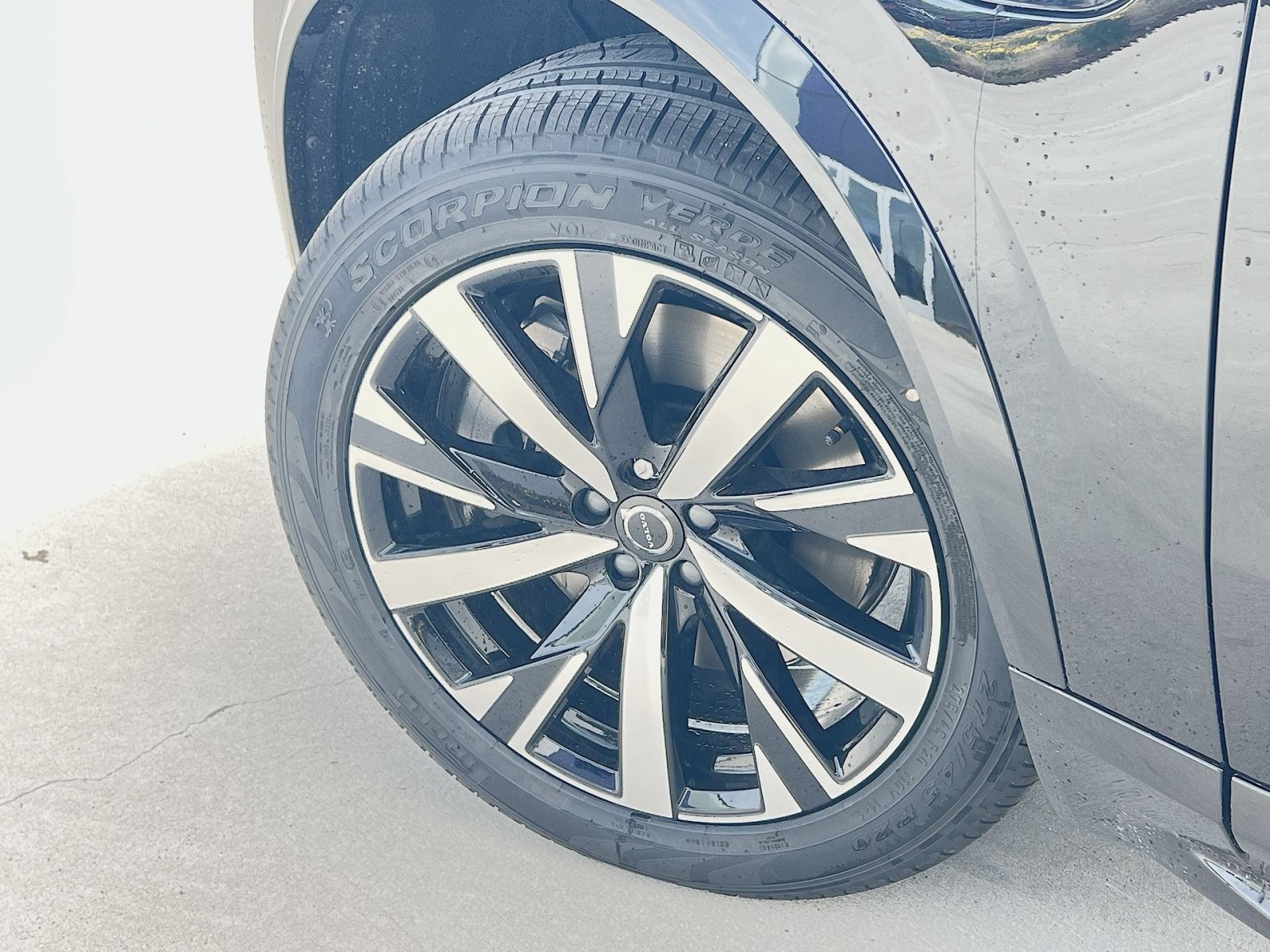 New 2026 Volvo XC90 T8 Core w/ Protection Package Premier AWD/4WD image 20
