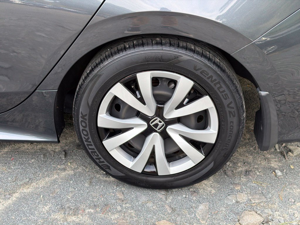 Used 2024 Honda Civic LX image 6