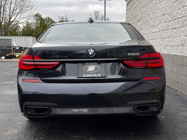Used 2017 BMW 740i RWD image 37