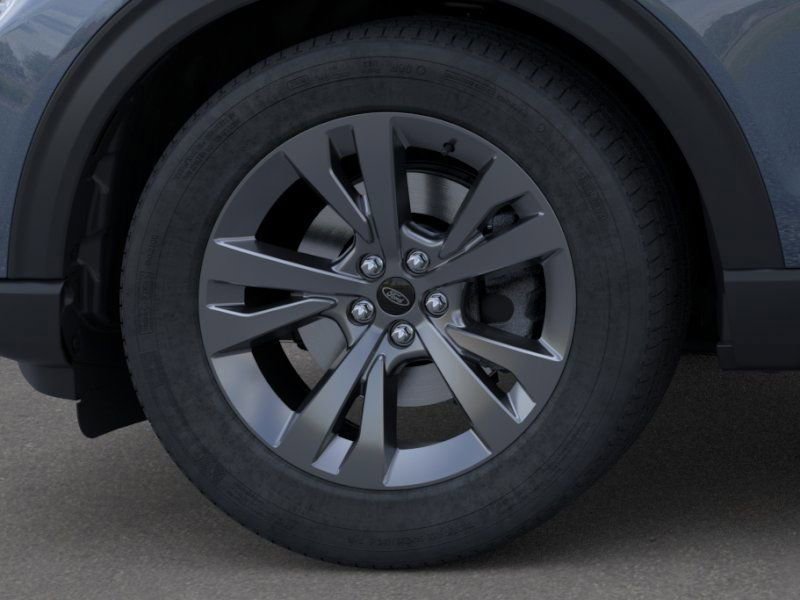 Used 2026 Ford Explorer Active w/ Active Comfort Package image 15