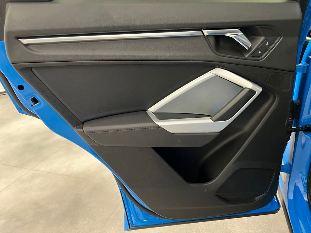 Used 2023 Audi Q3 2.0T Premium image 17