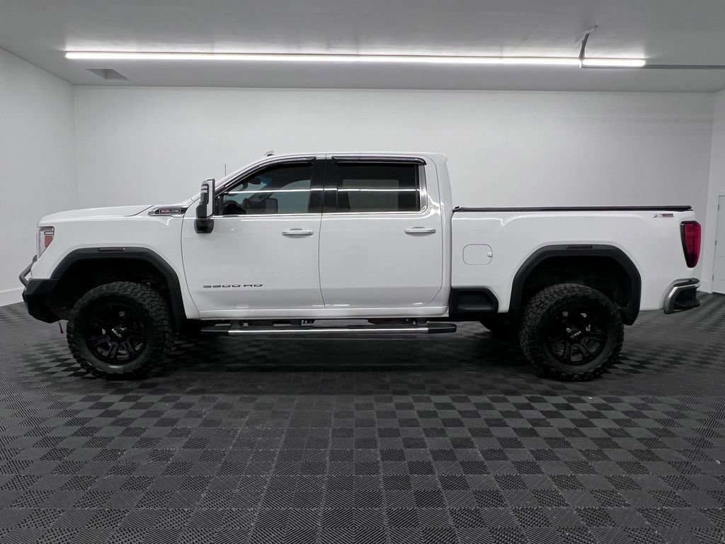 Used 2021 GMC Sierra 3500 SLT w/ SLT Preferred Package AWD/4WD image 2