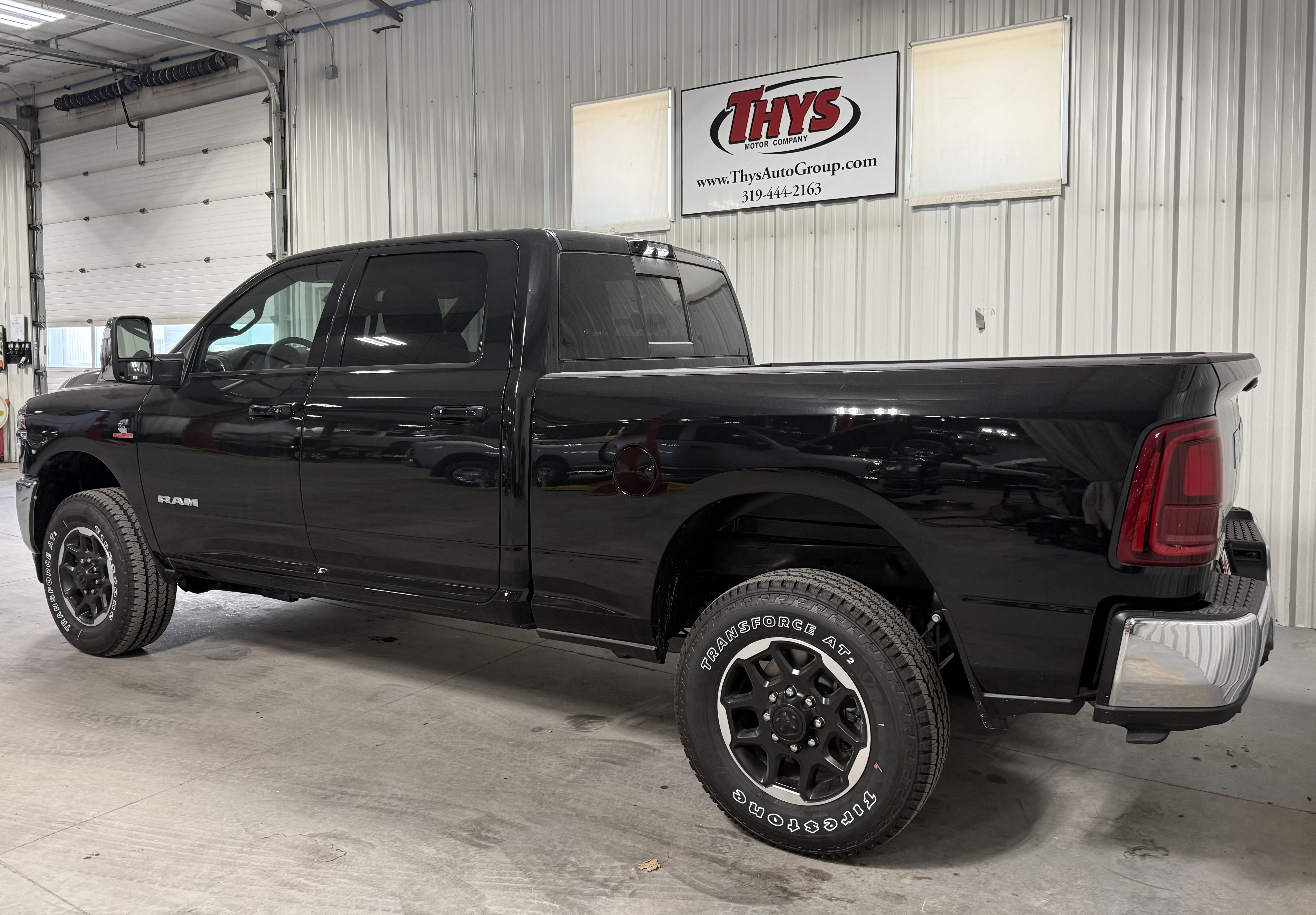 New 2026 RAM 2500 Laramie AWD/4WD image 13