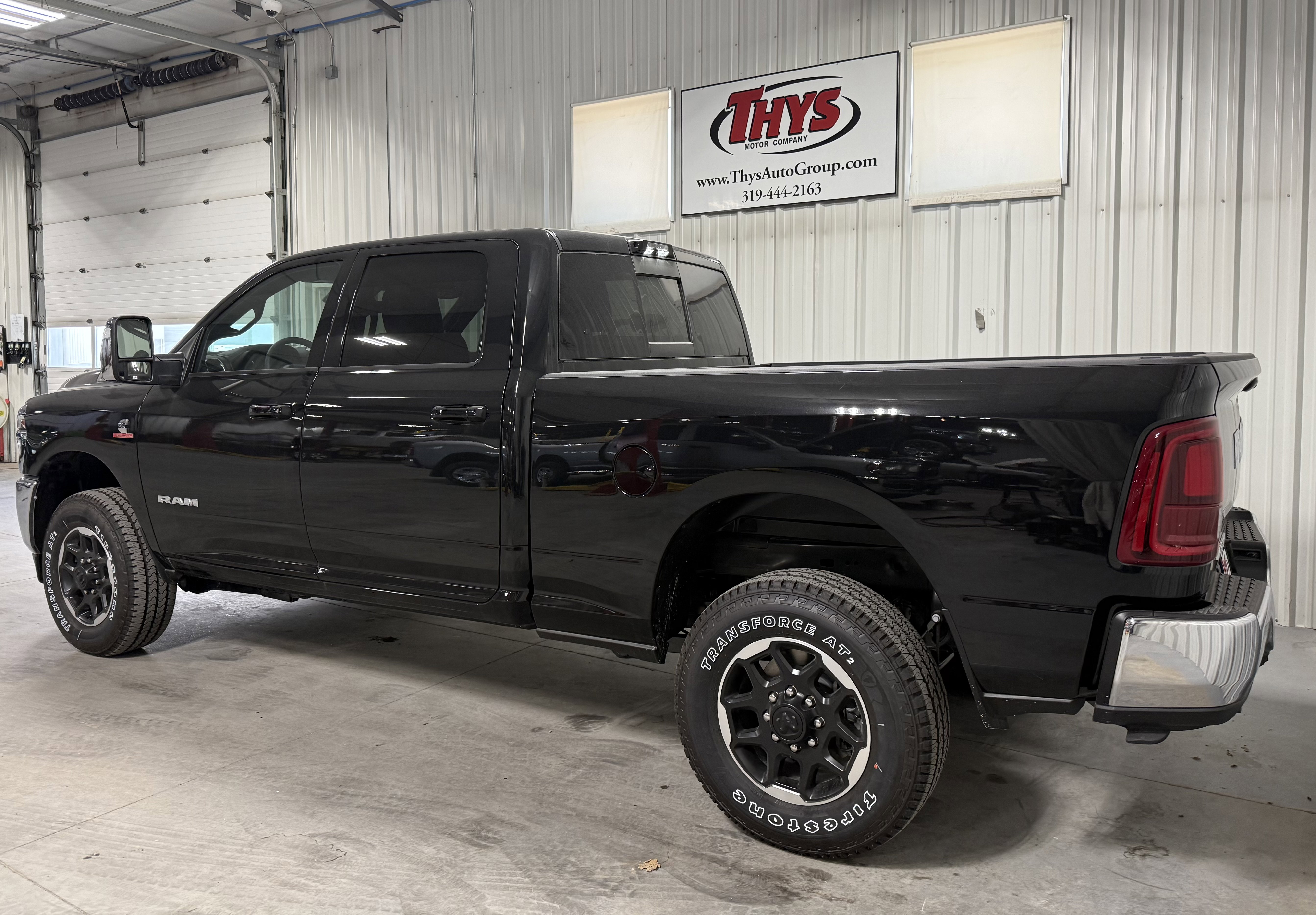 New 2026 RAM 2500 Laramie AWD/4WD image 13