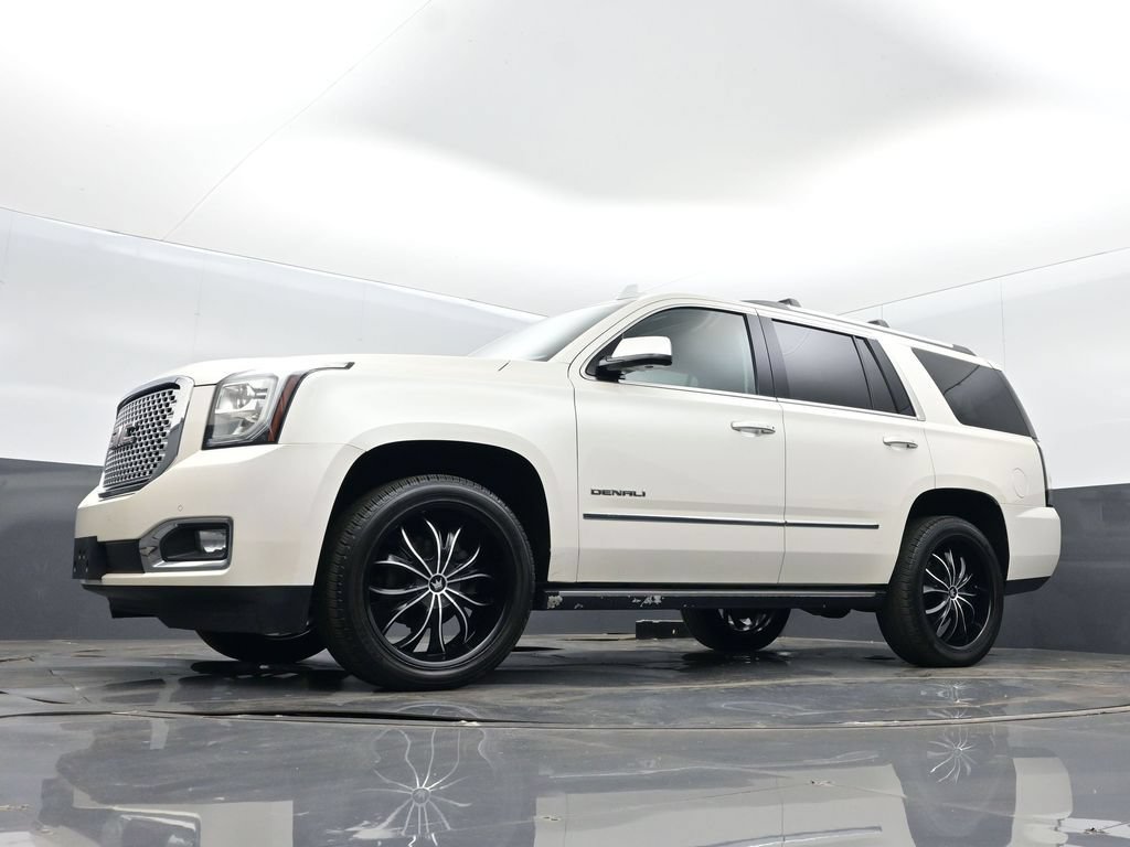 Used 2015 GMC Yukon Denali w/ Premium Package AWD/4WD image 13