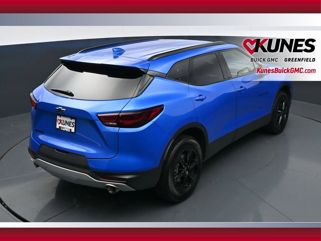 Used 2024 Chevrolet Blazer LT w/ Sound & Technology Package FWD image 36