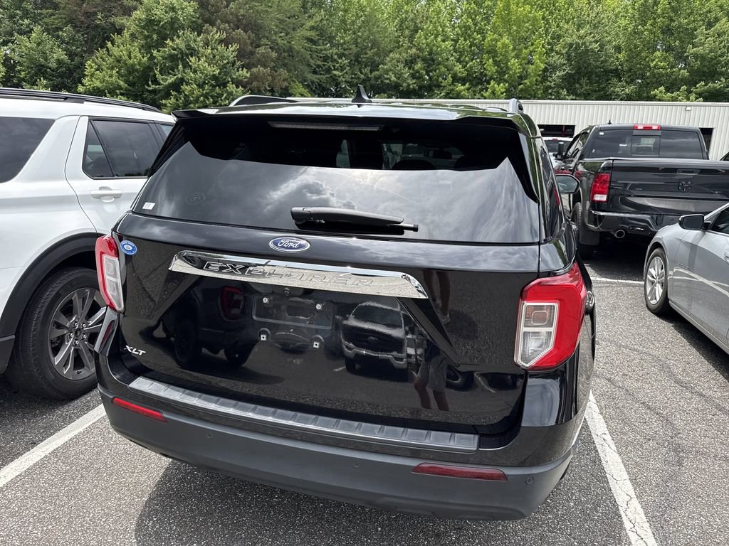 Used 2022 Ford Explorer XLT RWD image 11