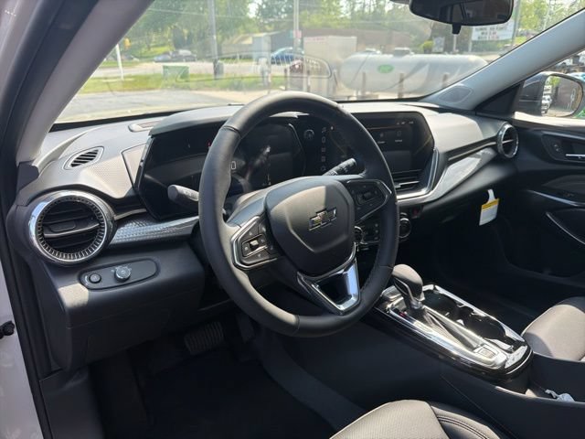 Used 2026 Chevrolet Trax ACTIV w/ Driver Confidence Package FWD image 22