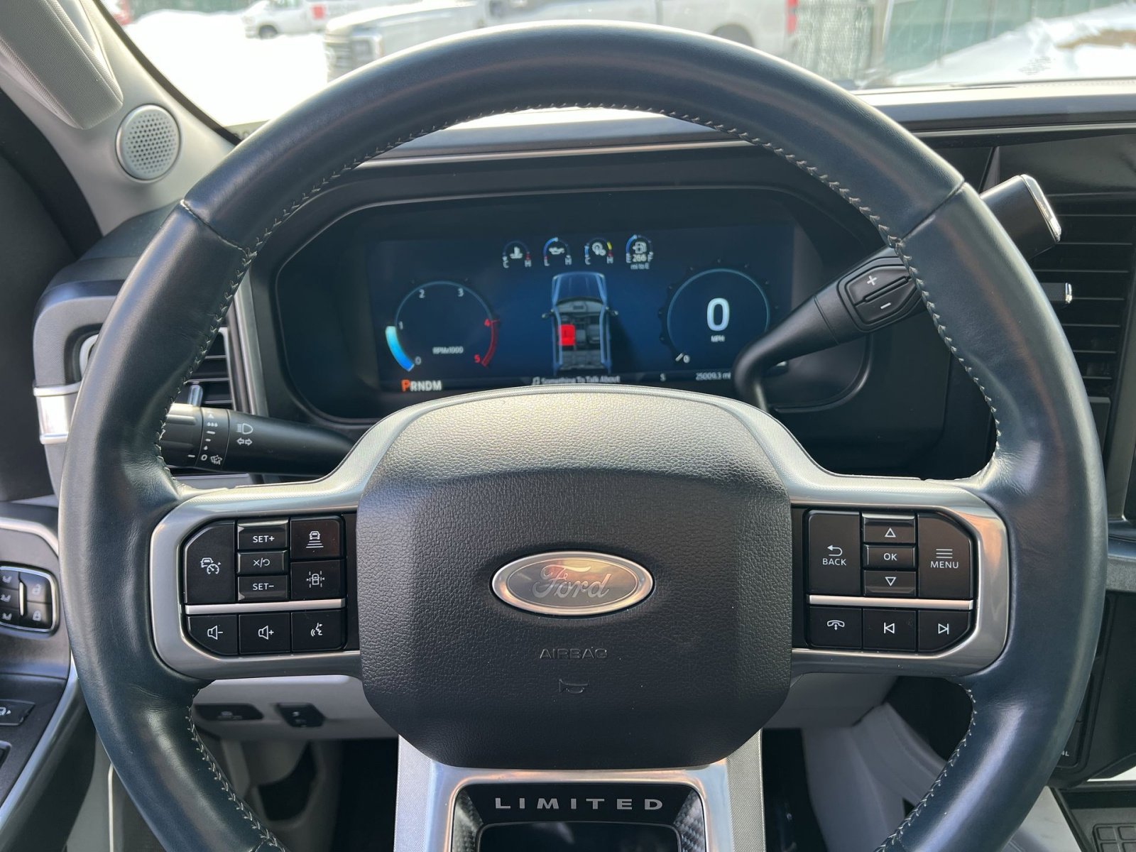 Used 2024 Ford F450 Limited image 16