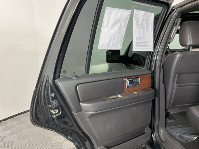 Used 2012 Lincoln Navigator 4WD image 25
