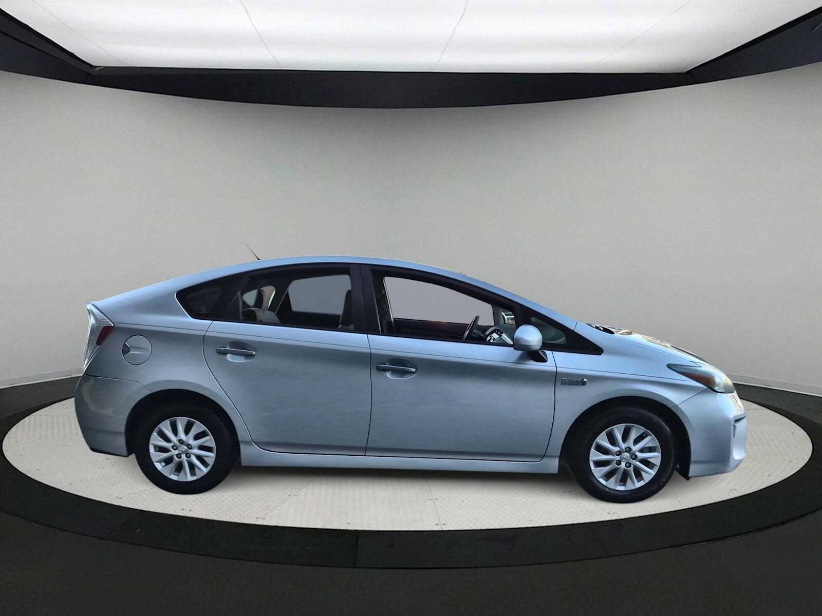Used 2013 Toyota Prius Prime Plug-In Hybrid FWD image 9