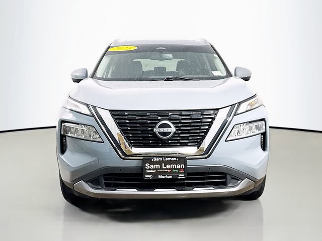 Used 2023 Nissan Rogue SL w/ SL Premium Package image 2