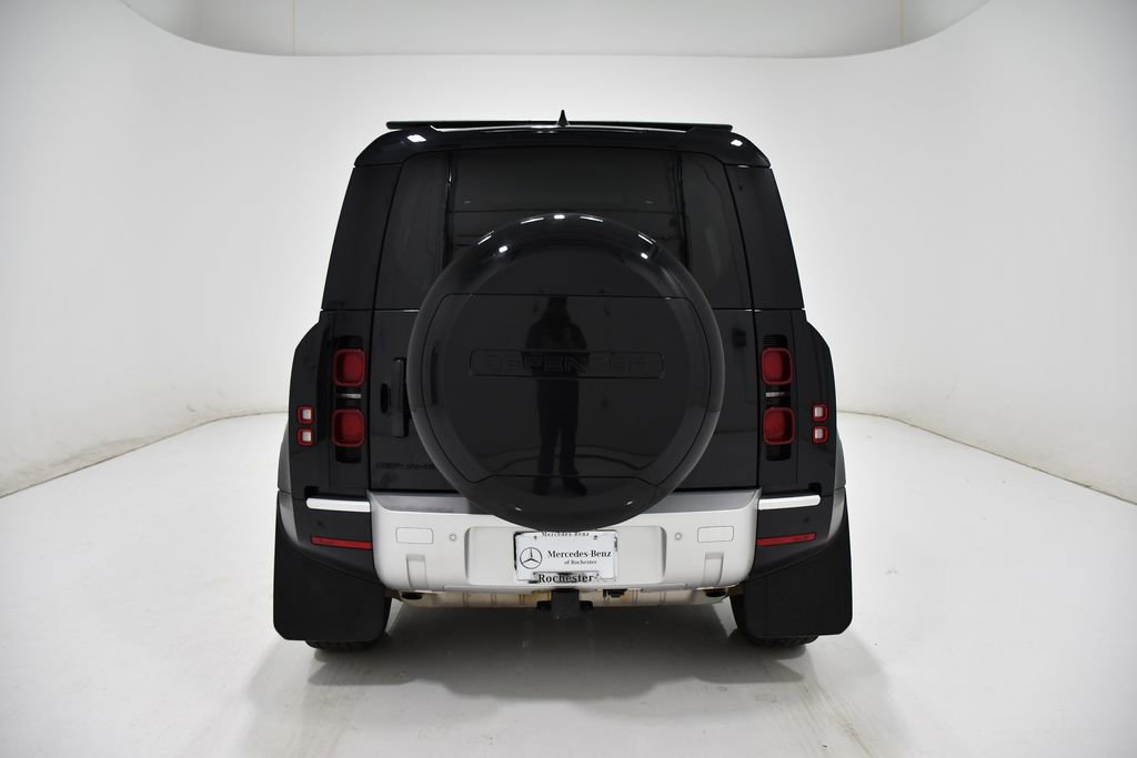 Used 2024 Land Rover Defender 110 S AWD/4WD image 4