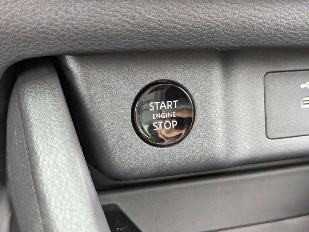 New 2025 Nissan Rogue SV AWD/4WD image 20
